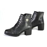 Milwaukee Leather MBL9426 Women’s Distress Black Rocker Fashion Boots with Studded Instep - Image 5