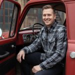 MMCC Men’s Mastodon Grey Black White Plaid Flannel Shirt – 100% Cotton with Microfiber Wipe Panel – MMC11606 - Image 6